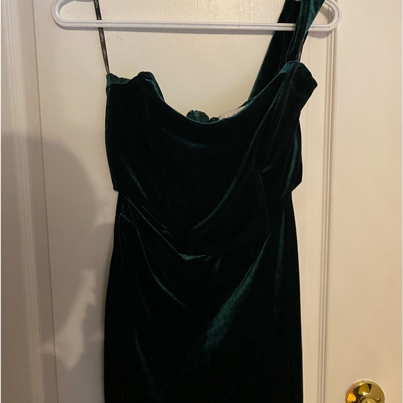 Club L London Jessica Bottle Green Velvet Dress - Picture 2 of 8